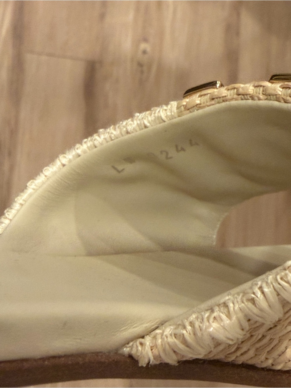 Louis Vuitton Mare Flat Mule - Picture 6 of 10